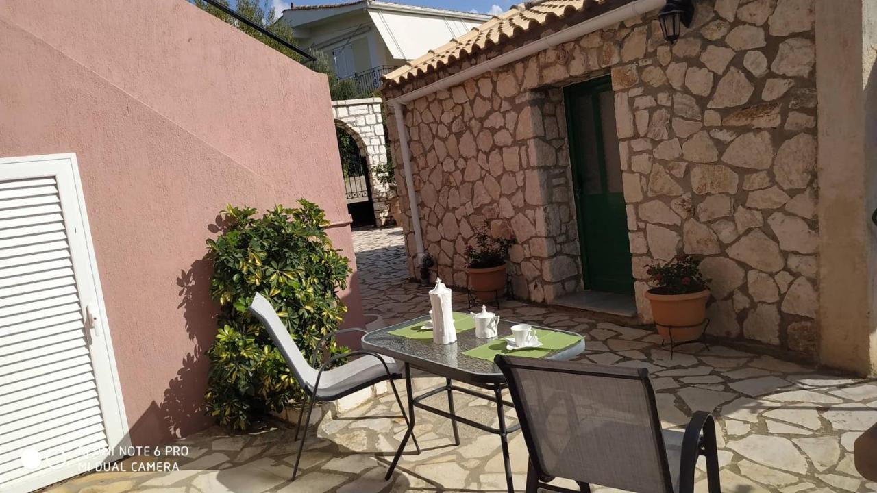 Sofias Cottage Razata Argostoli Extérieur photo